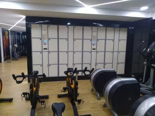 Автоматические камеры хранения для фитнес-центров, бассейнов, спортивных площадок